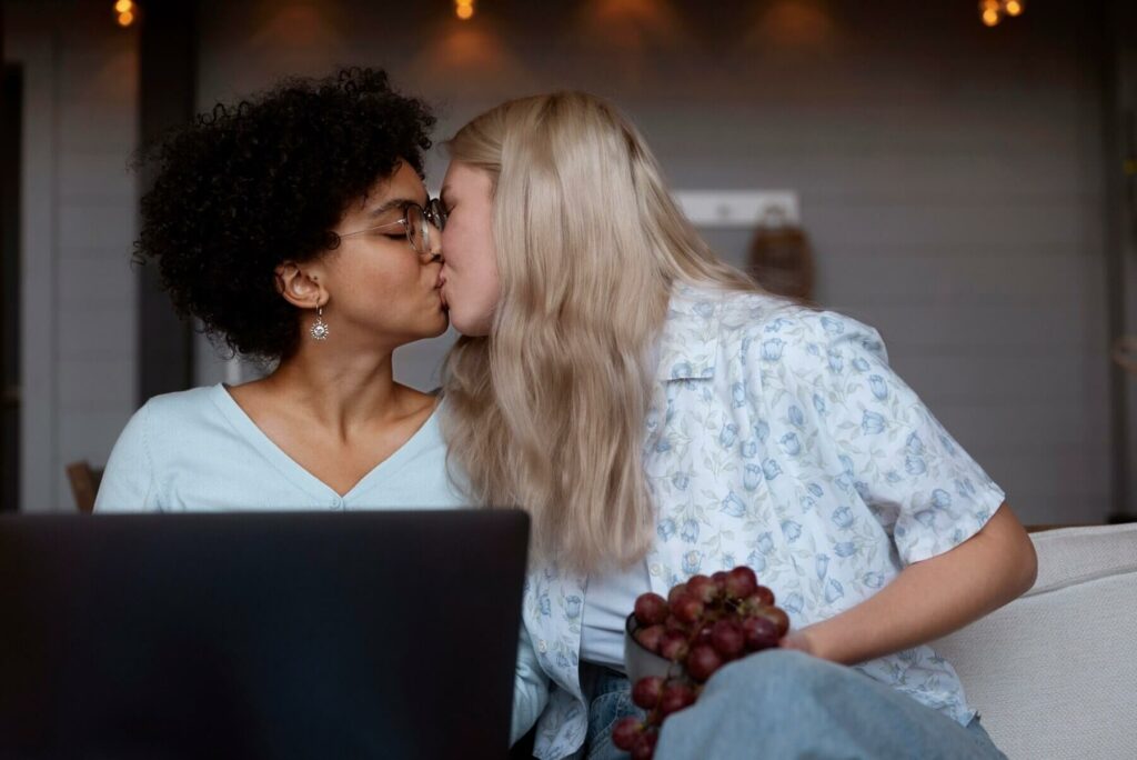 two kissing girls